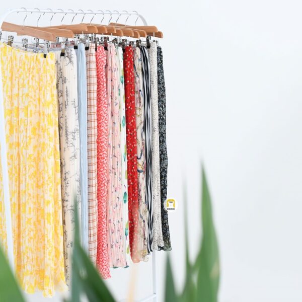 Slide1 دامن پلیسه طرح دار کد 370 - Image 1