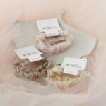 کش مو حریر نگین دار دوتایی کد 1008