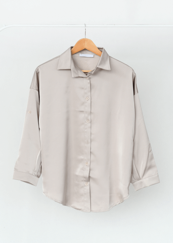 شومیز-ساتن-جلو-دکمه-(1) شومیز ساتن جلو دکمه - Image 1