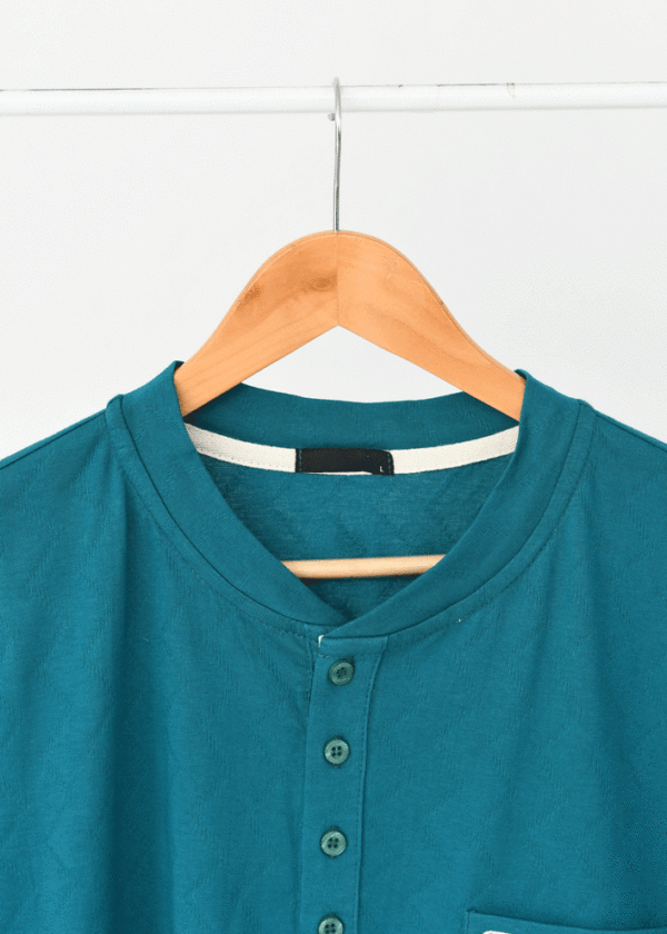 تیشرت مردانه جیب دار جلو دکمه سبز آبی - Image 2