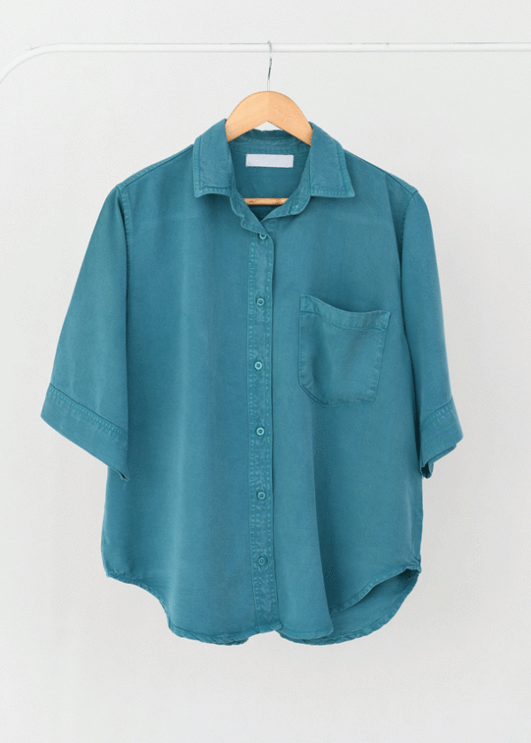 شومیز-کتان-استین-سه-ربع-(9) شومیز کتان رنگی تک جیب سبز آبی - Image 1