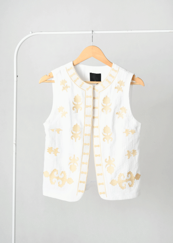 ژیله-دست-دوخت--(7) ژیله گلدوزی کرم - Image 1