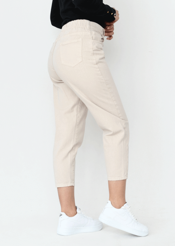 شلوار مام فیت پشت کش کرم - Image 5