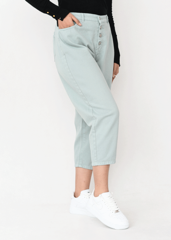 DSC_1193 شلوار مام فیت پشت کش سبز صابونی - Image 4