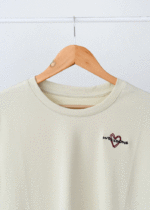 تیشرت گلدوزی قلب وارداتی - Image 3