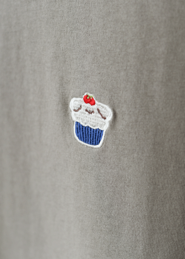 تیشرت گلدوزی کاپ کیک - Image 5
