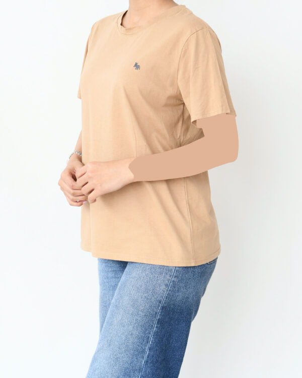 تیشرت با طرح گلدوزی - Image 10