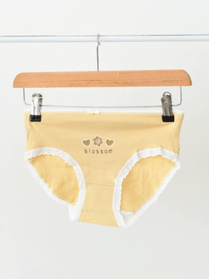 شورت طرح دار یلو