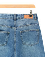 شلوار جین شورت بگ آبی پایین ریش - Image 4