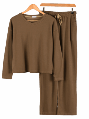 ست بلوز شلوار بیسکوئیتی بیسیک